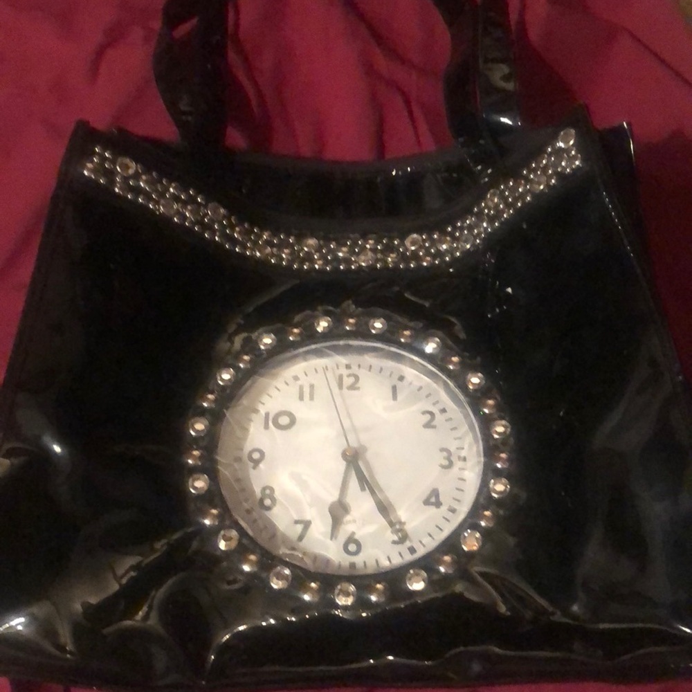 For nine tote